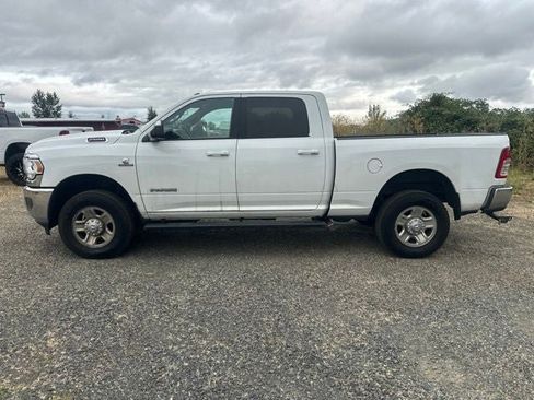 Used 2022 RAM 2500 Big Horn AWD/4WD image 3