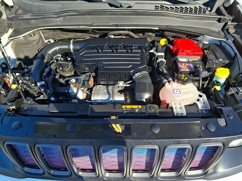 Used 2020 Jeep Renegade Altitude image 27