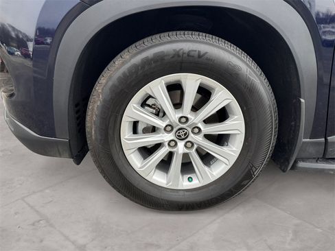 Used 2024 Toyota Grand Highlander XLE image 14