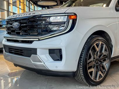 Used 2025 Ford Expedition Platinum w/ Platinum Ultimate Package