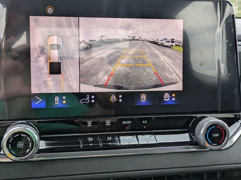 New 2024 Chevrolet Colorado W/T w/ Technology Package image 24