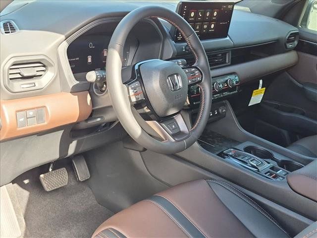 New 2026 Honda Pilot TrailSport image 3