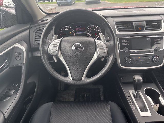 Used 2016 Nissan Altima 2.5 SR FWD image 13