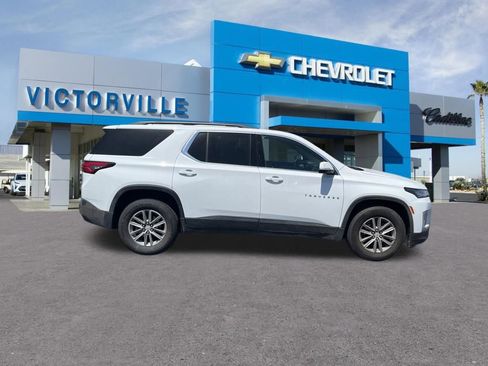 Used 2023 Chevrolet Traverse LT FWD image 4