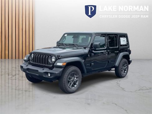 New 2025 Jeep Wrangler Sport S image 4