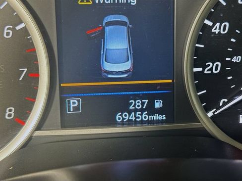 Used 2019 Nissan Sentra SV FWD image 12