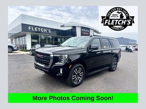 Used 2024 GMC Yukon AT4 w/ Technology Package AWD/4WD image 1