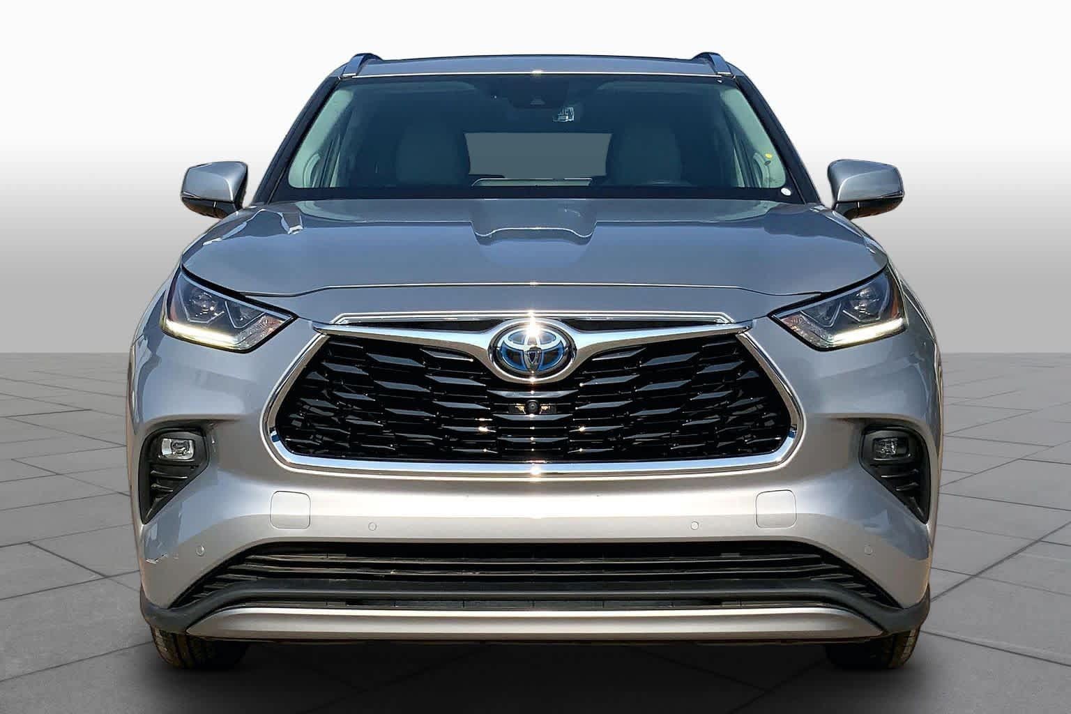 Used 2020 Toyota Highlander Platinum AWD/4WD image 9