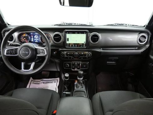 Used 2023 Jeep Gladiator Overland AWD/4WD image 20