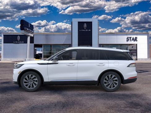 New 2026 Lincoln Aviator AWD image 3