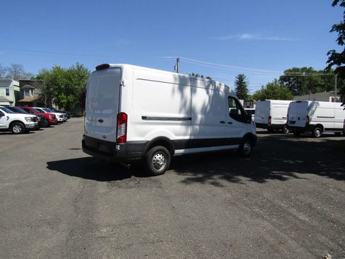 Used 2022 Ford Transit 250 Medium Roof AWD image 6