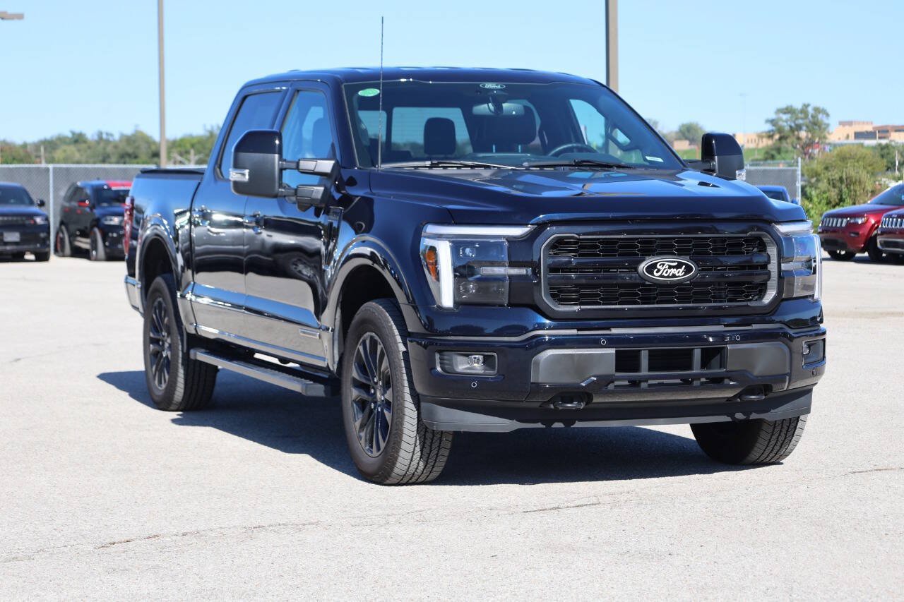 Used 2025 Ford F150 Lariat w/ Equipment Group 501A Mid AWD/4WD image 4