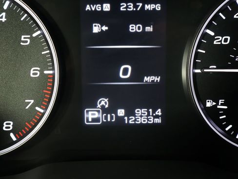 Used 2024 Subaru Crosstrek 2.5i Limited AWD/4WD image 33