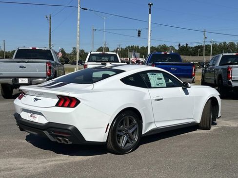 New 2025 Ford Mustang Premium image 7