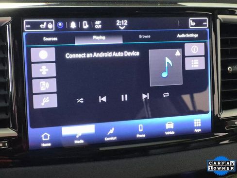 Used 2024 Chrysler Pacifica Touring-L image 18