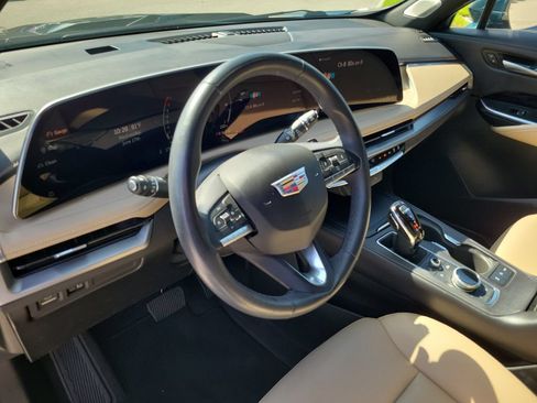 Used 2024 Cadillac XT4 Luxury FWD image 19