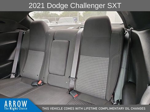 Used 2021 Dodge Challenger SXT w/ Driver Convenience Group RWD image 19