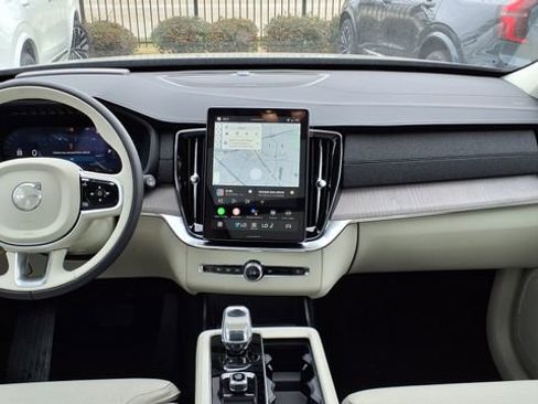 New 2026 Volvo XC90 B6 Ultra w/ Protection Package image 19