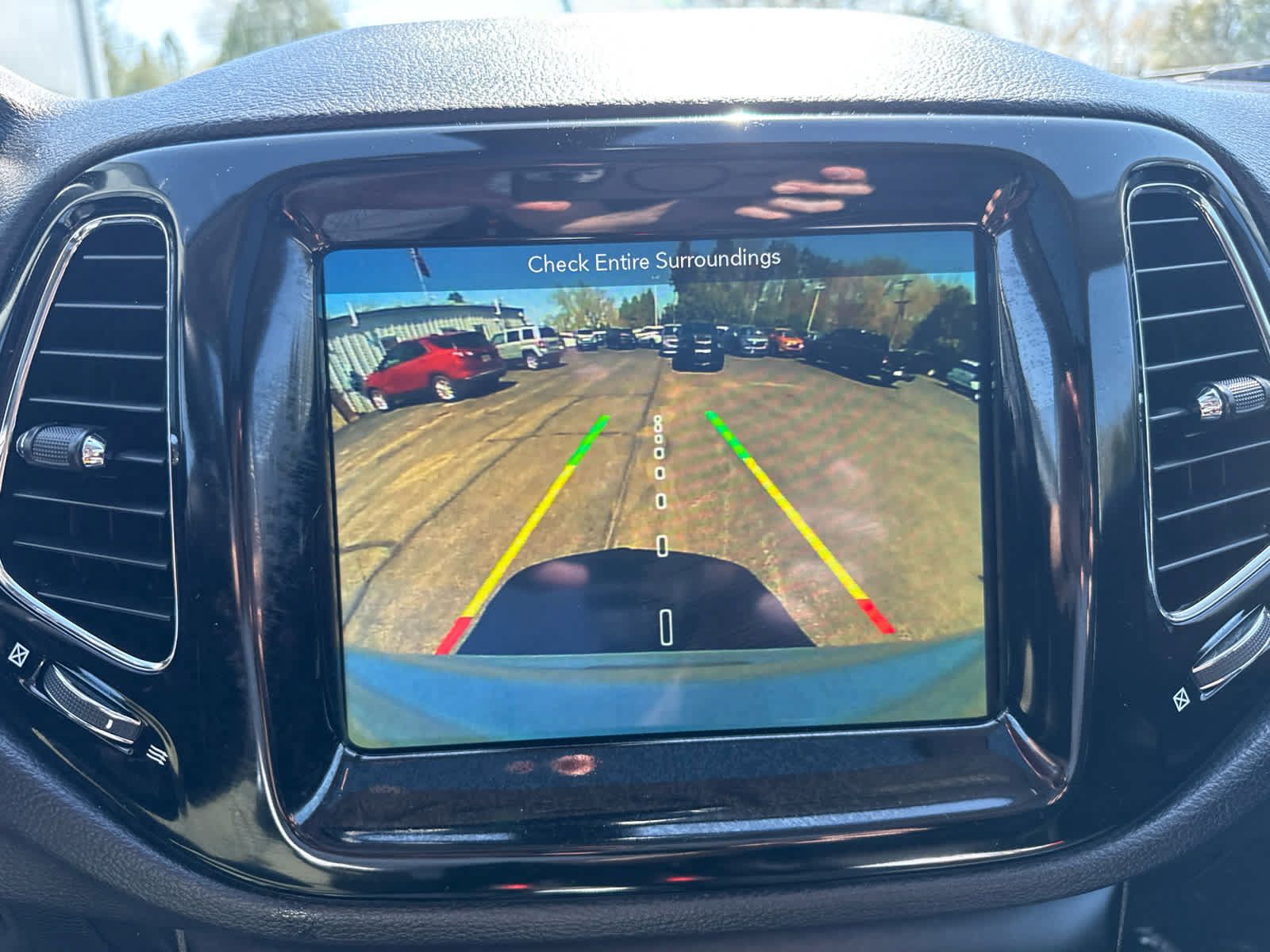 Used 2018 Jeep Compass Limited w/ Navigation Group AWD/4WD image 22