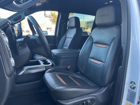 Used 2023 GMC Sierra 2500 AT4 w/ Gooseneck/5TH Wheel Package image 11