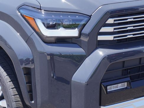 New 2026 Toyota 4Runner Limited AWD/4WD image 3