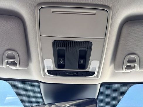 Certified 2025 Honda Pilot Elite image 41