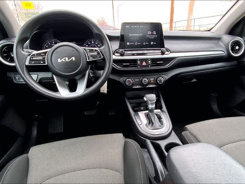 Used 2022 Kia Forte LXS image 14