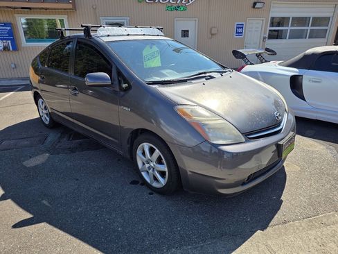 Used 2007 Toyota Prius Touring w/ Pkg 6 Touring Edition FWD image 4