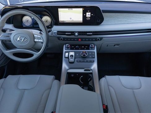 Used 2025 Hyundai Palisade Calligraphy image 22