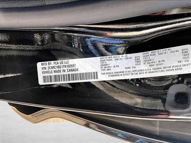 Used 2026 Chrysler Pacifica Select FWD image 30