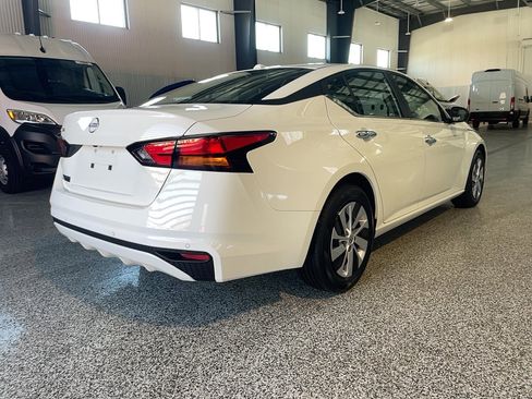 Certified 2025 Nissan Altima 2.5 S image 5