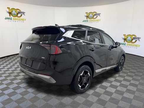 Certified 2026 Kia Sportage EX w/ EX Panorama Roof Package AWD/4WD image 9
