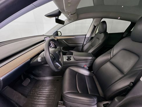 Used 2023 Tesla Model Y Long Range image 13