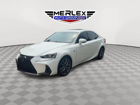 Used 2020 Lexus IS 350 F Sport w/ F Sport Package RWD image 4