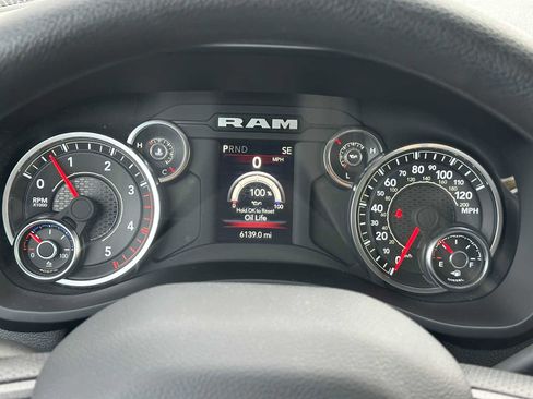 Used 2024 RAM 2500 Tradesman w/ Chrome Appearance Group image 24