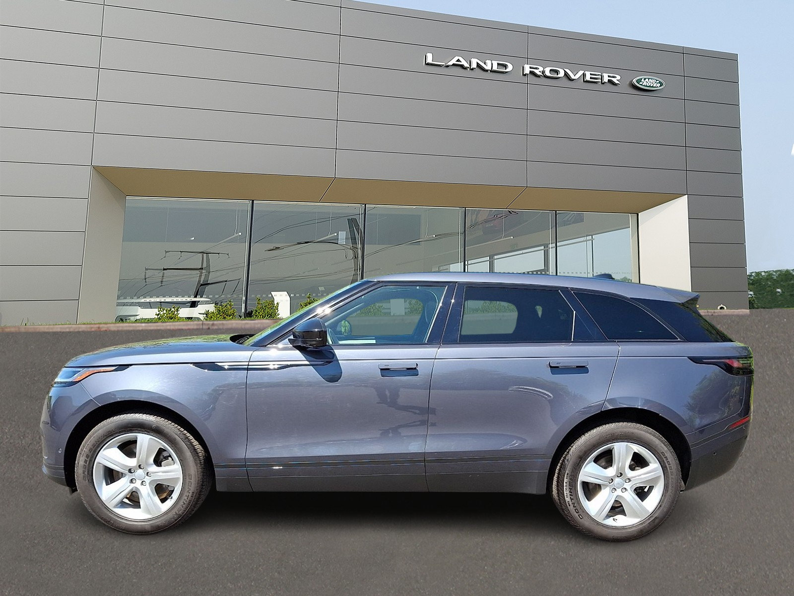 Used 2026 Land Rover Range Rover Velar S AWD/4WD image 6