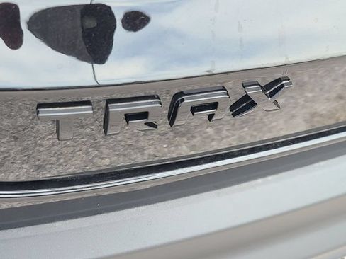 New 2026 Chevrolet Trax LT w/ Midnight Edition FWD image 33