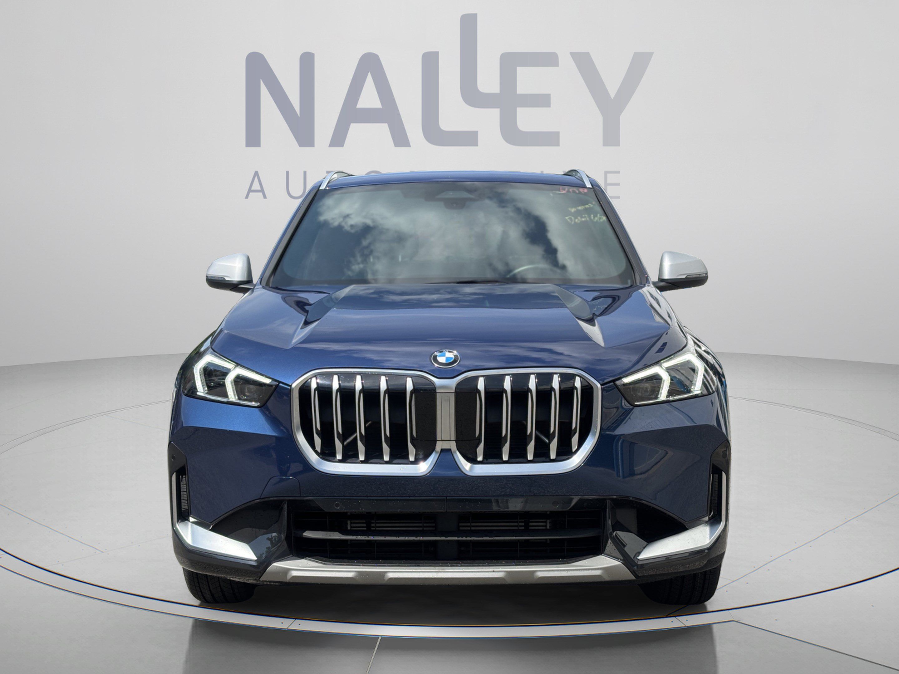Used 2023 BMW X1 xDrive28i w/ Convenience Package AWD/4WD image 7