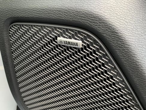 New 2025 Mitsubishi Outlander SE image 27