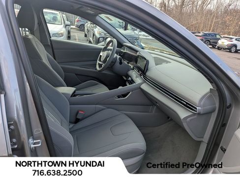 Certified 2023 Hyundai Elantra SEL w/ Convenience Package image 33