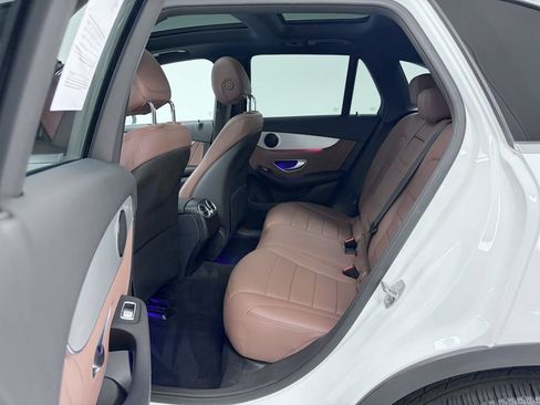Used 2021 Mercedes-Benz GLC 300 4MATIC image 18