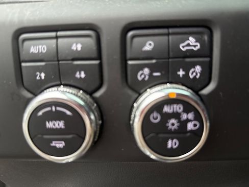 Used 2022 GMC Sierra 1500 Denali w/ Denali Reserve Package image 16