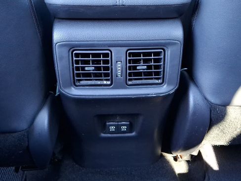 Used 2019 Toyota RAV4 XSE AWD/4WD image 12