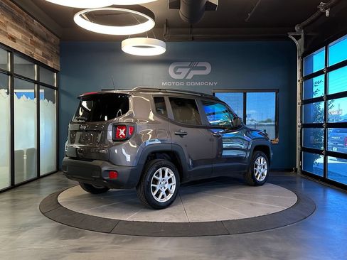 Used 2020 Jeep Renegade Latitude w/ Cold Weather Group AWD/4WD image 3