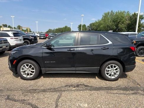 Used 2024 Chevrolet Equinox LT AWD/4WD image 5