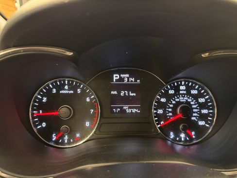 Used 2018 Kia Forte LX image 14