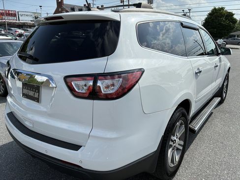 Used 2016 Chevrolet Traverse LT w/ Traveler's Package AWD/4WD image 6