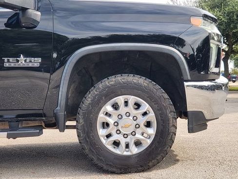 Used 2021 Chevrolet Silverado 3500 LTZ w/ LTZ Texas Edition AWD/4WD image 9