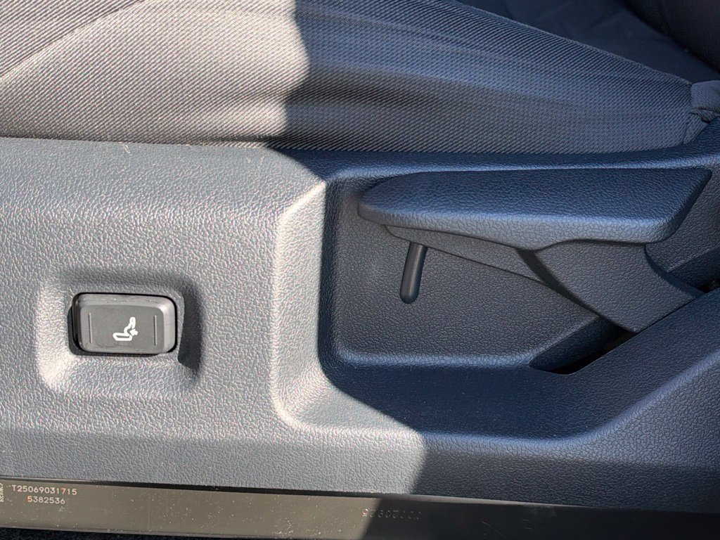 Certified 2025 Toyota Tacoma SR5 RWD image 22