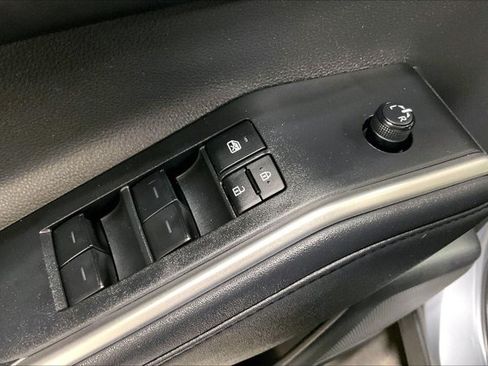Certified 2024 Toyota Highlander XLE AWD/4WD image 41